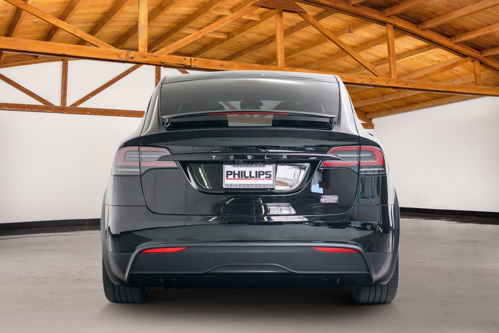 Used 2024 Tesla Model X Plaid image 4
