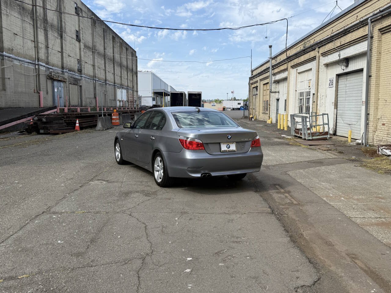Used 2007 BMW 530xi Sedan AWD/4WD image 7