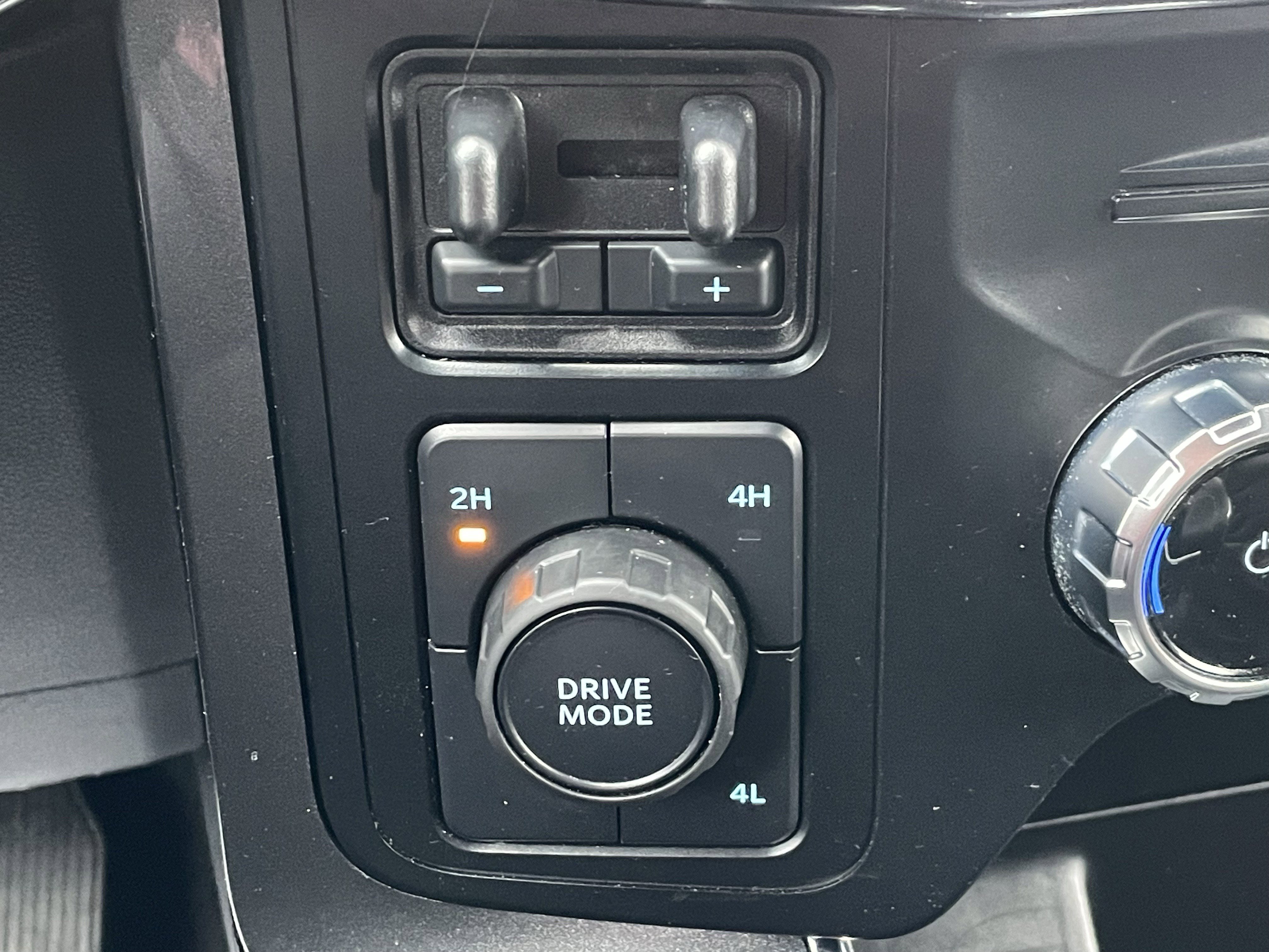 Used 2023 Ford F150 XLT w/ Equipment Group 302A High image 25