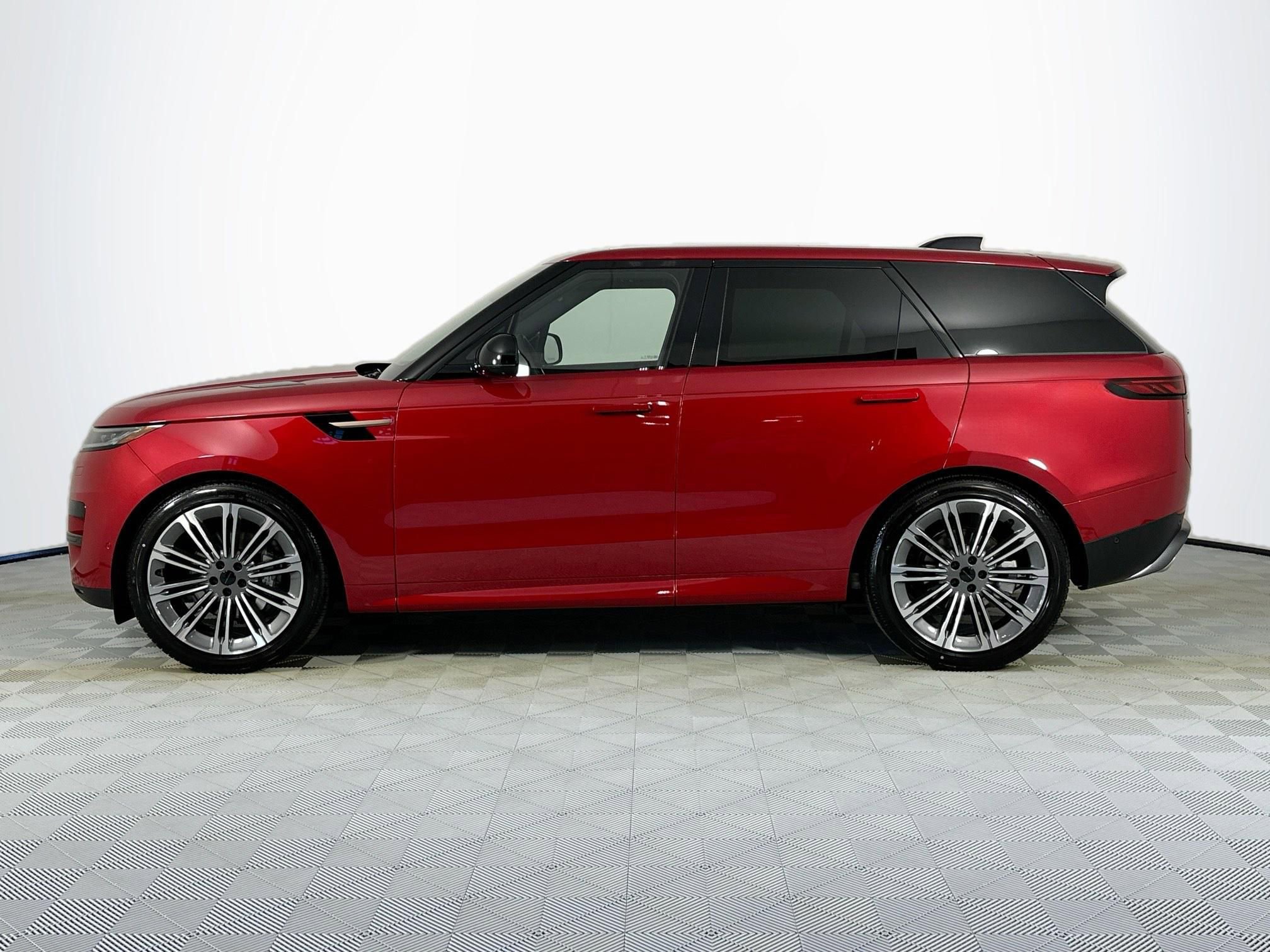 Used 2026 Land Rover Range Rover Sport SE image 8