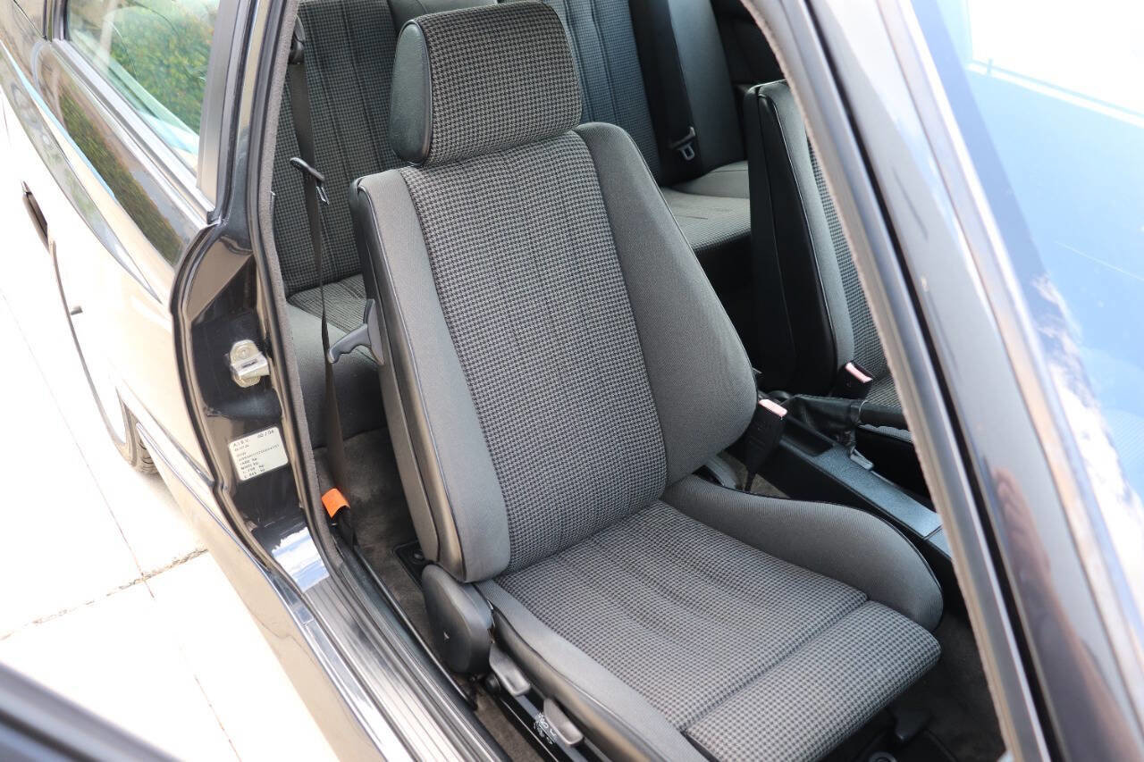 Used 1987 BMW M3 image 19