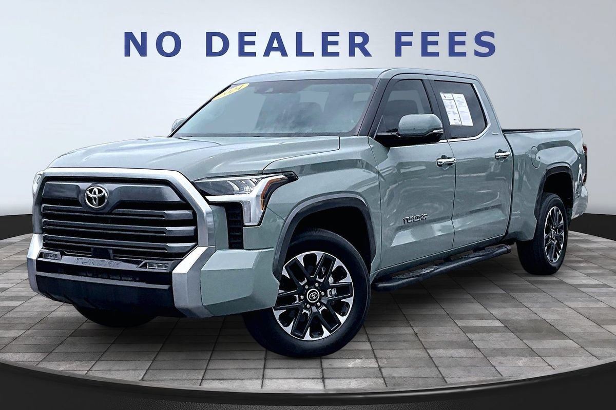 Used 2024 Toyota Tundra Limited w/ Power Package AWD/4WD image 1