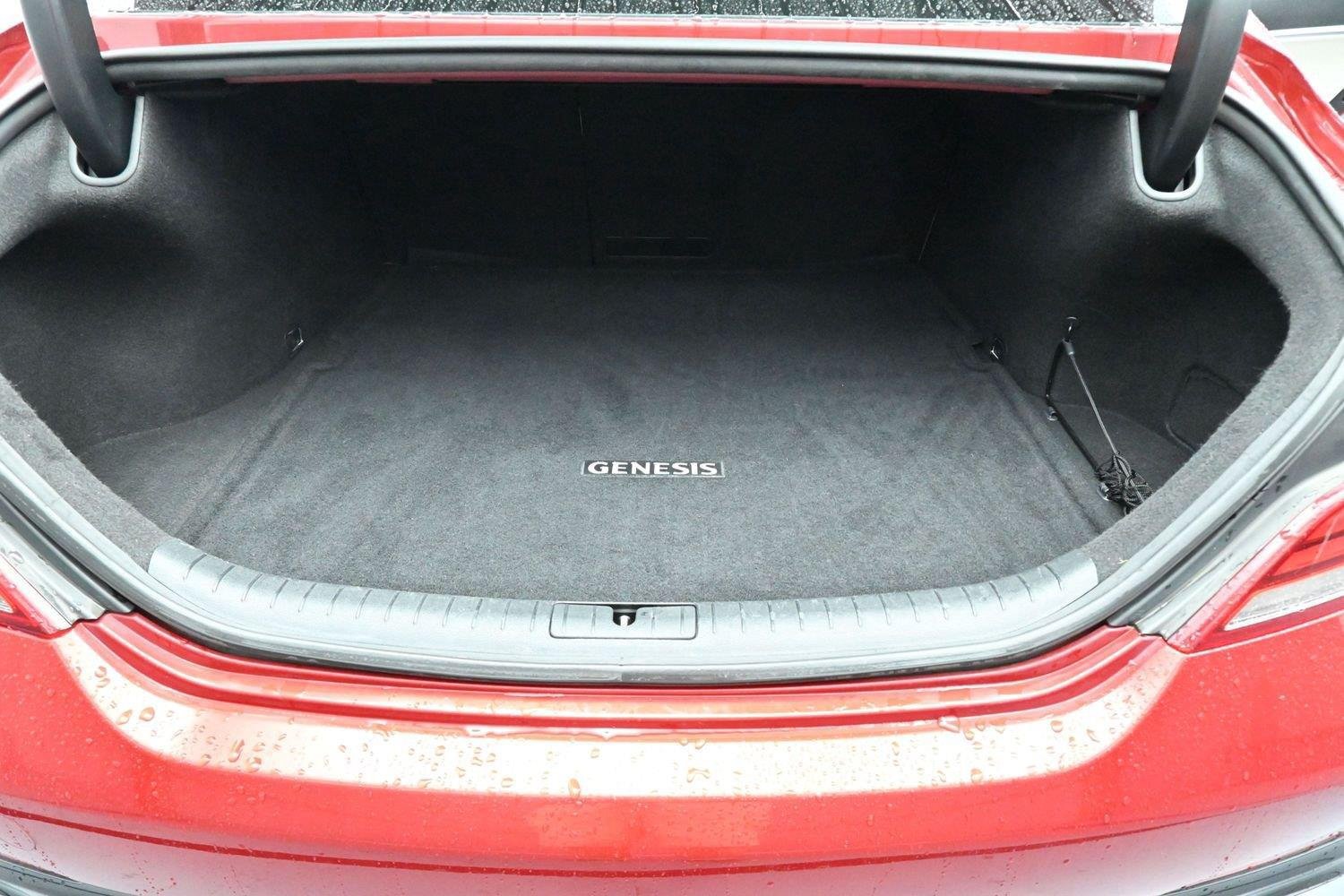 Used 2019 Genesis G70 3.3T Advanced RWD image 9