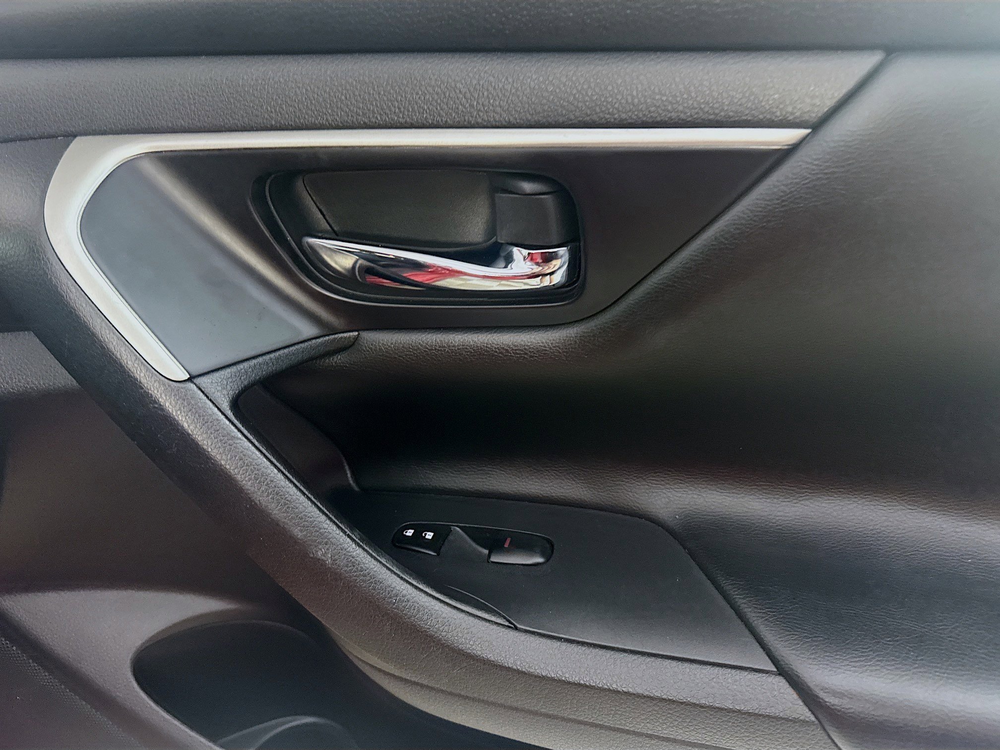 Used 2017 Nissan Altima 2.5 SV FWD image 31