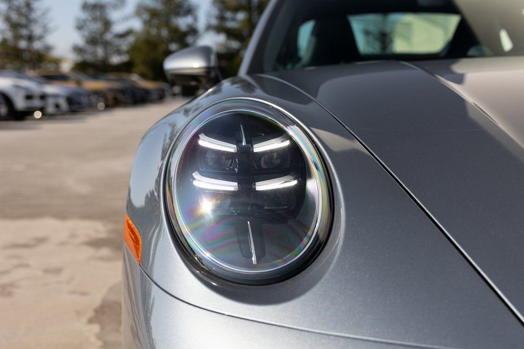 Certified 2025 Porsche 911 Carrera image 13