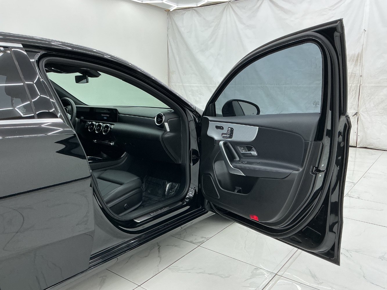 Used 2020 Mercedes-Benz A 220 4MATIC image 17