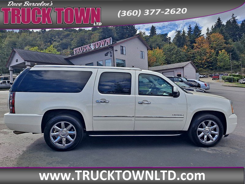 Used 2014 GMC Yukon XL Denali image 2