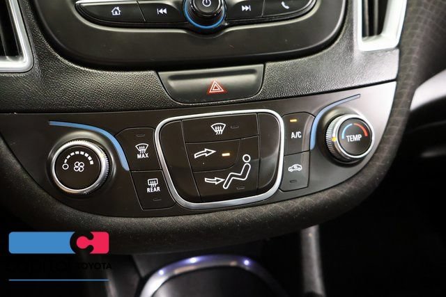 Used 2018 Chevrolet Malibu LT FWD image 24