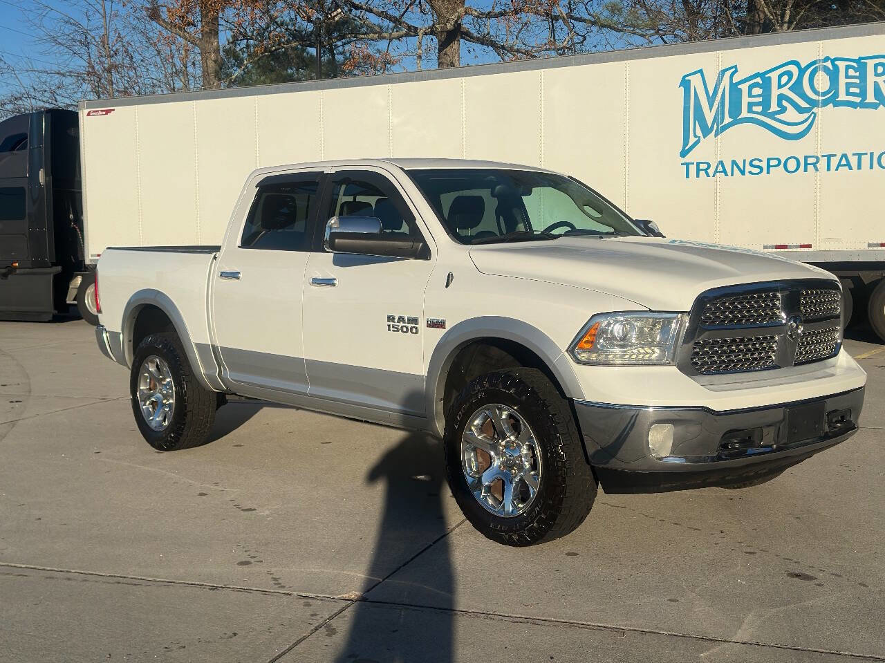 Used 2015 RAM 1500 Laramie image 3