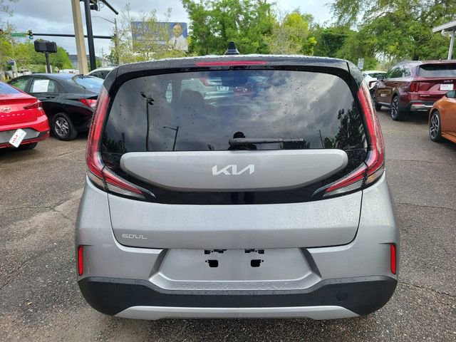 Used 2024 Kia Soul LX image 8