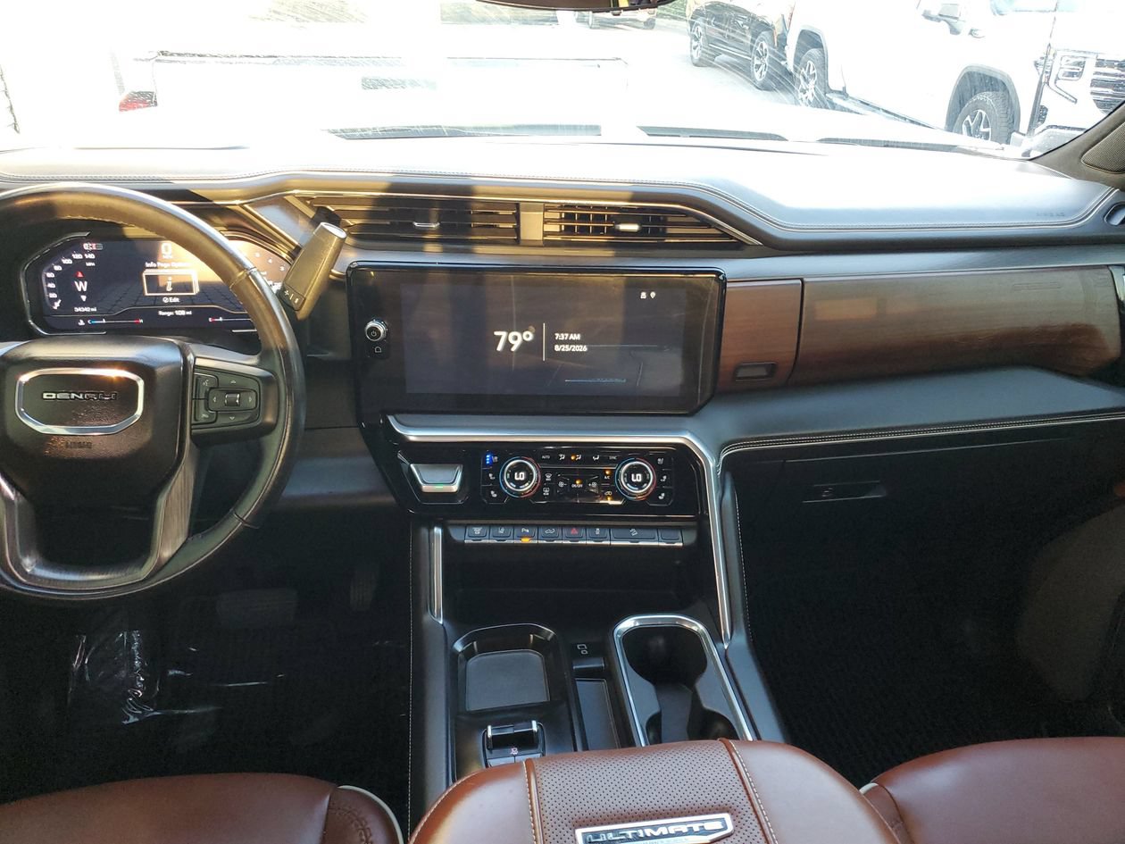 Used 2024 GMC Sierra 2500 Denali Ultimate w/ Max Trailering Package AWD/4WD image 14