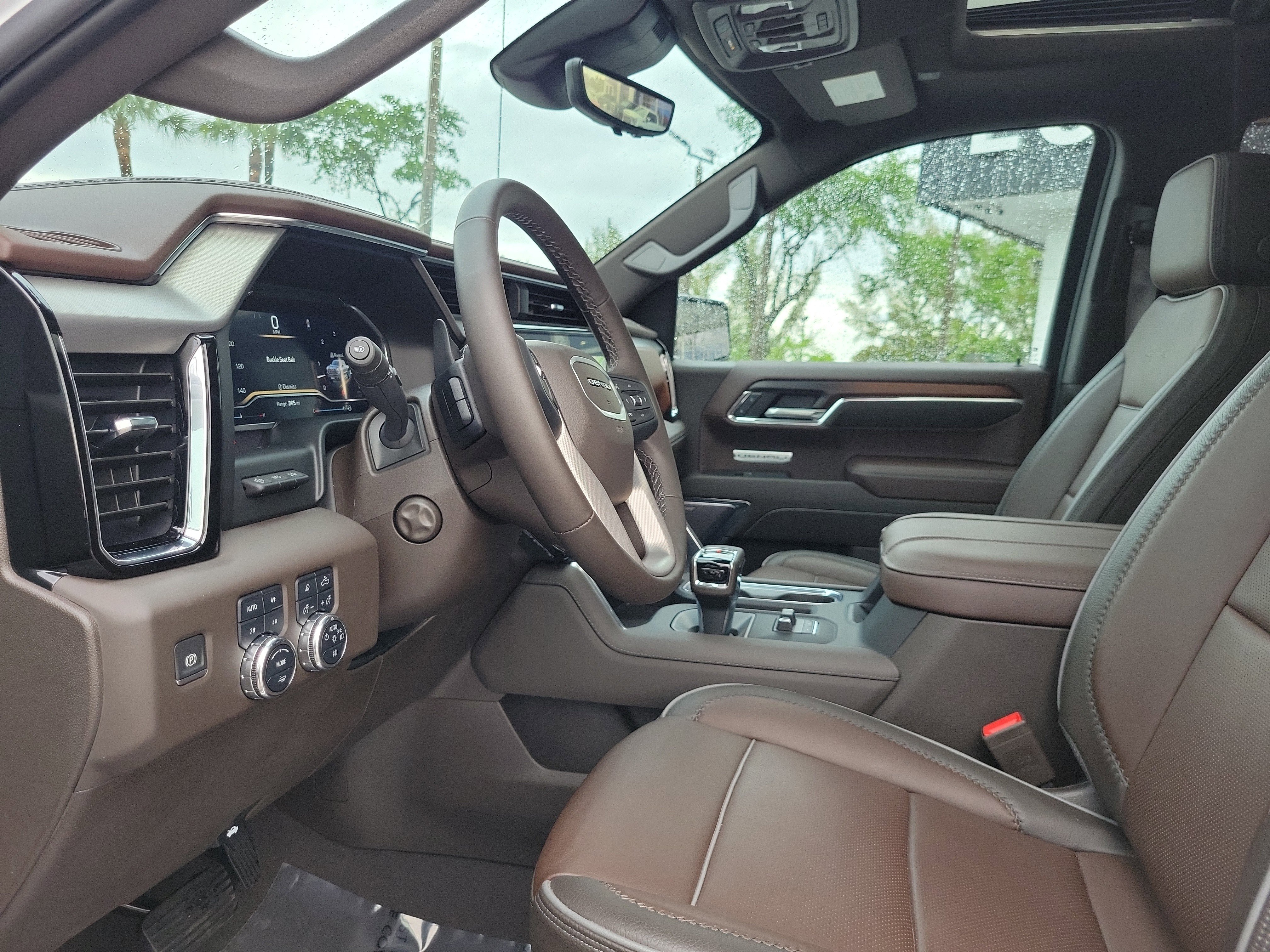 Used 2024 GMC Sierra 1500 Denali w/ Denali Reserve Package AWD/4WD image 9