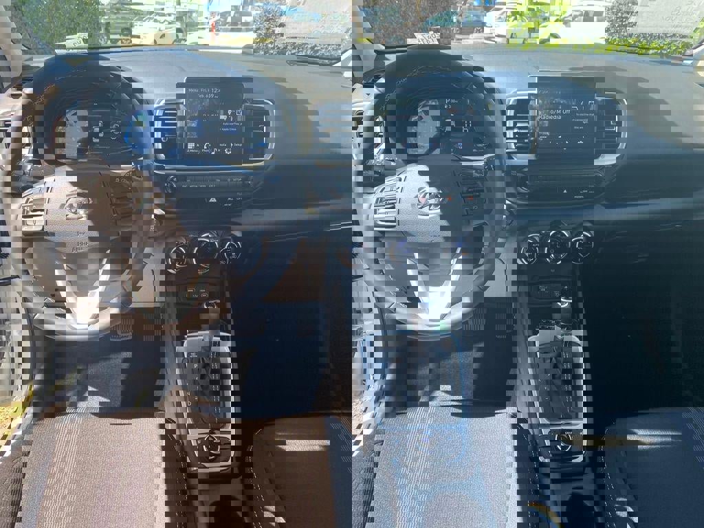 New 2026 Hyundai Venue SEL FWD image 12