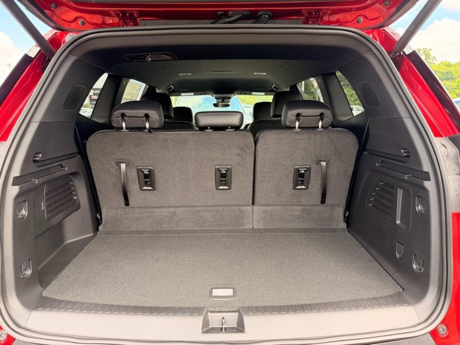 New 2026 GMC Acadia Elevation w/ Elevation Premium Package FWD image 6