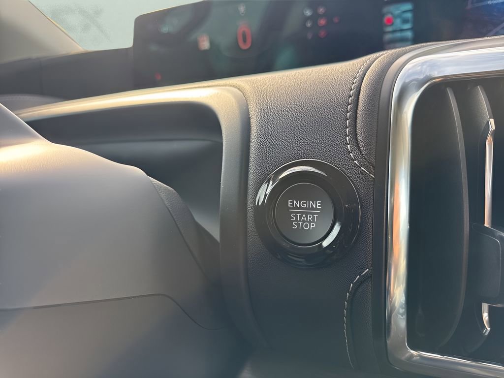 Used 2025 Ford Expedition Platinum w/ Driver's Package image 23