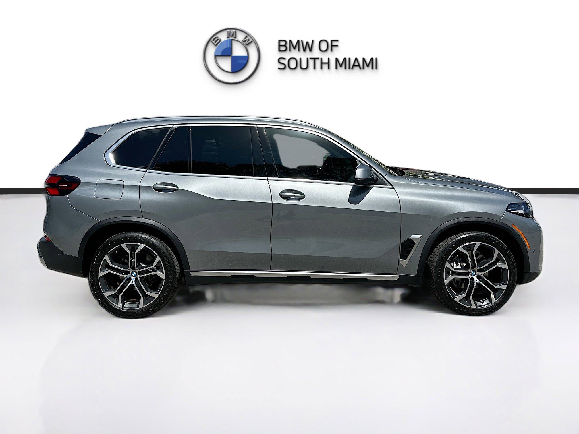 Certified 2024 BMW X5 sDrive40i image 8