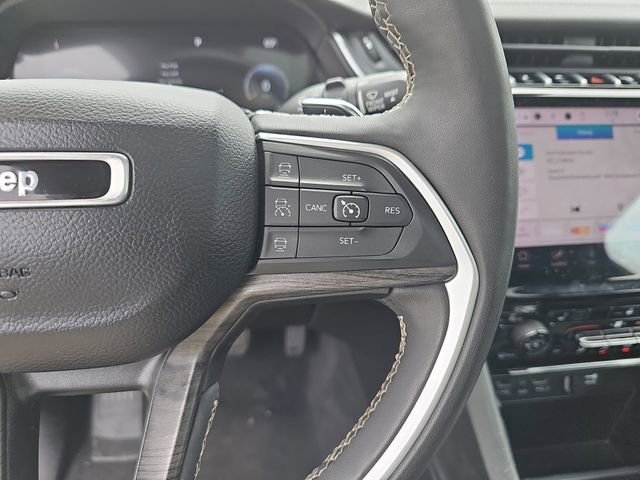 Used 2024 Jeep Grand Cherokee Limited image 20