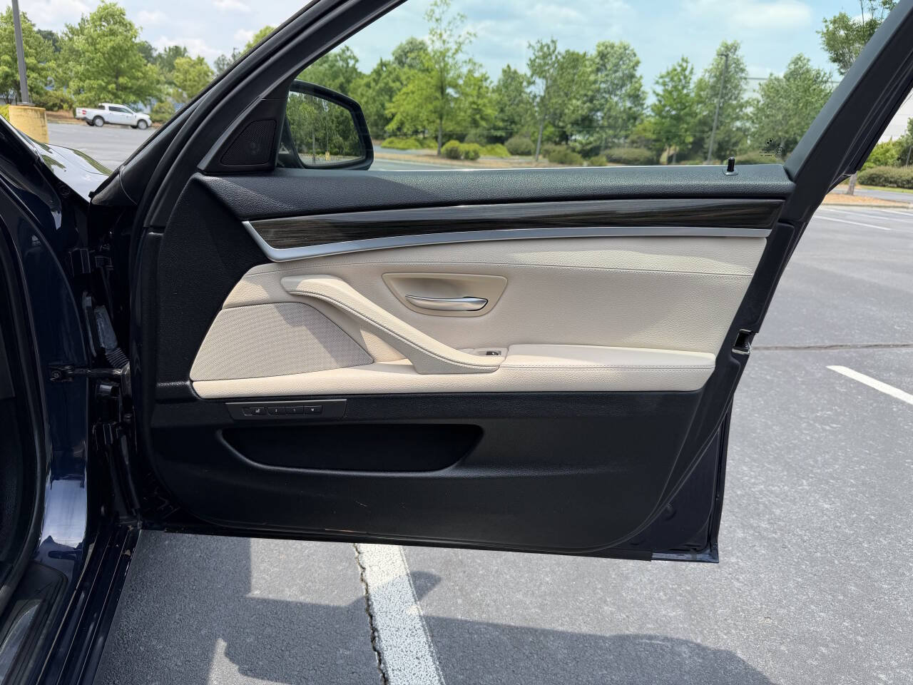 Used 2013 BMW 535i xDrive Sedan AWD/4WD image 17
