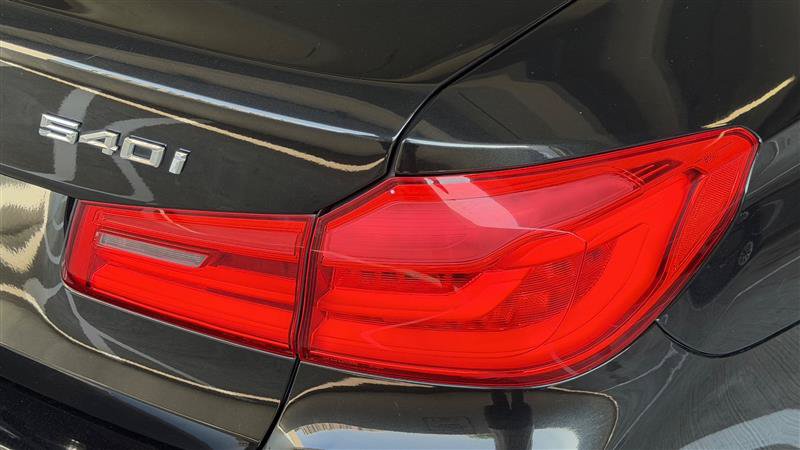 Used 2018 BMW 540i xDrive AWD/4WD image 12