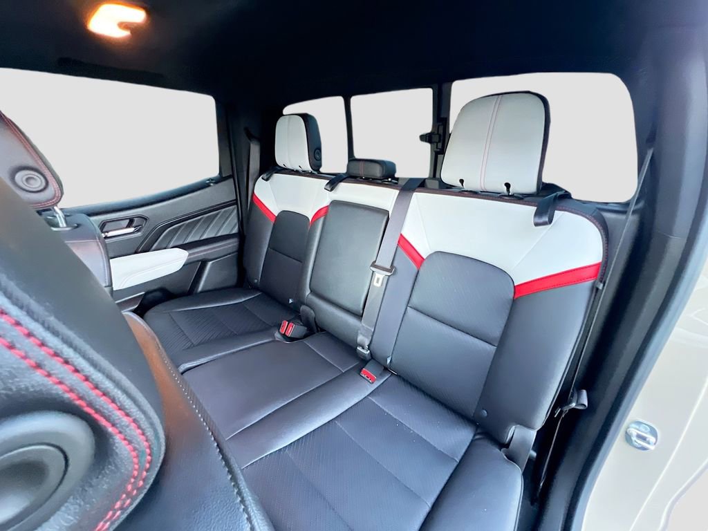 Used 2023 GMC Canyon AT4X image 25