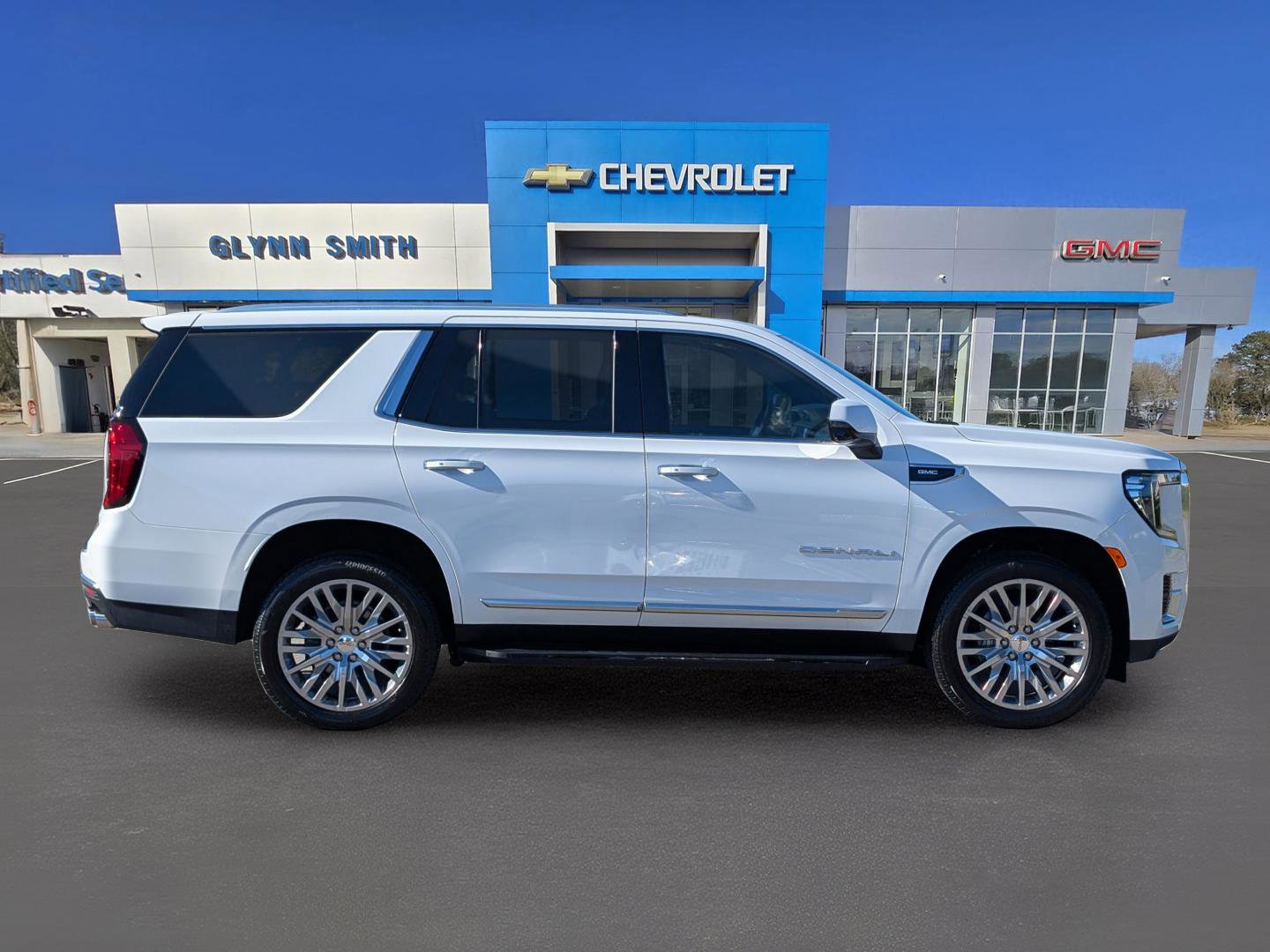 Certified 2024 GMC Yukon Denali image 7