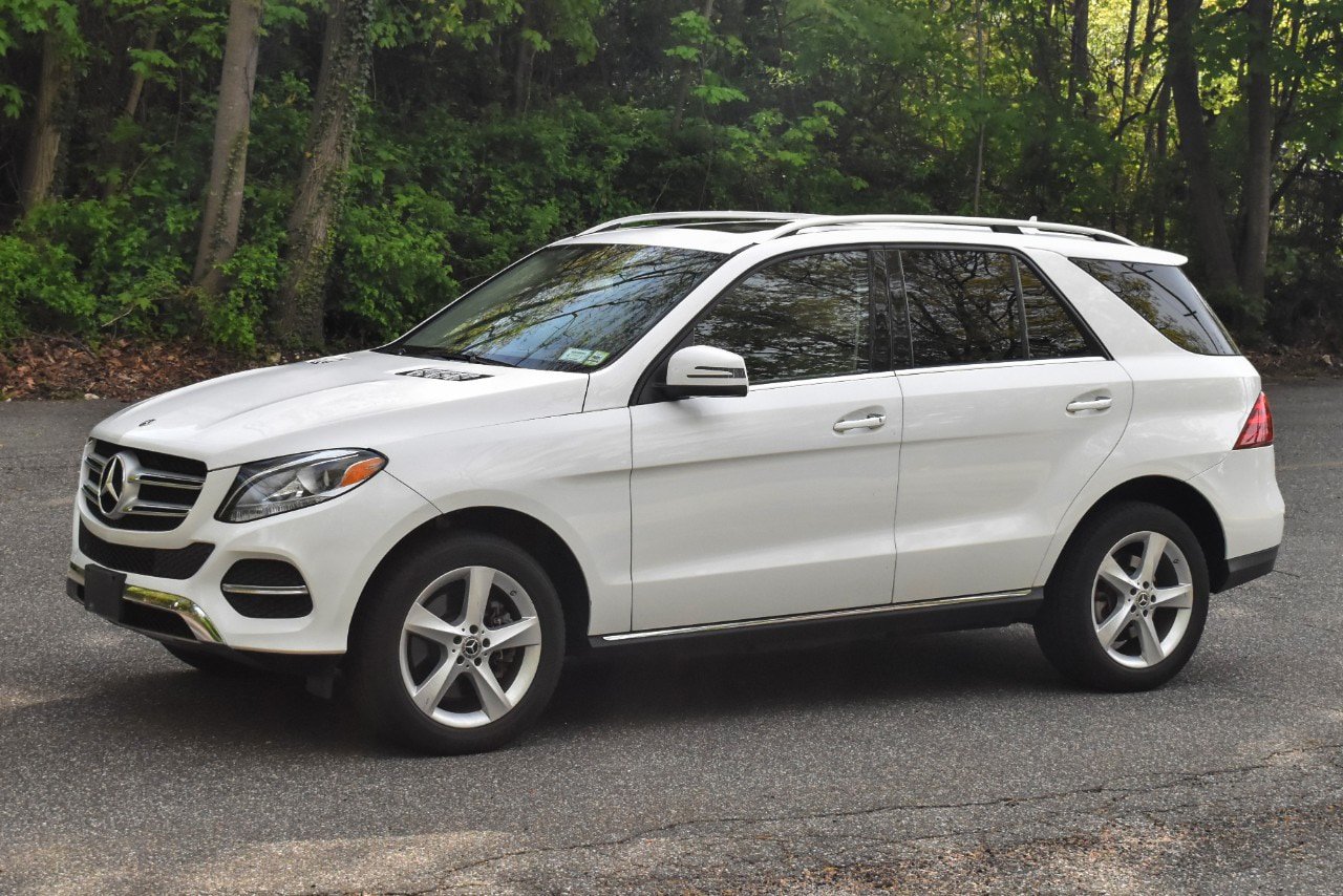 Used 2019 Mercedes-Benz GLE 400 4MATIC image 3