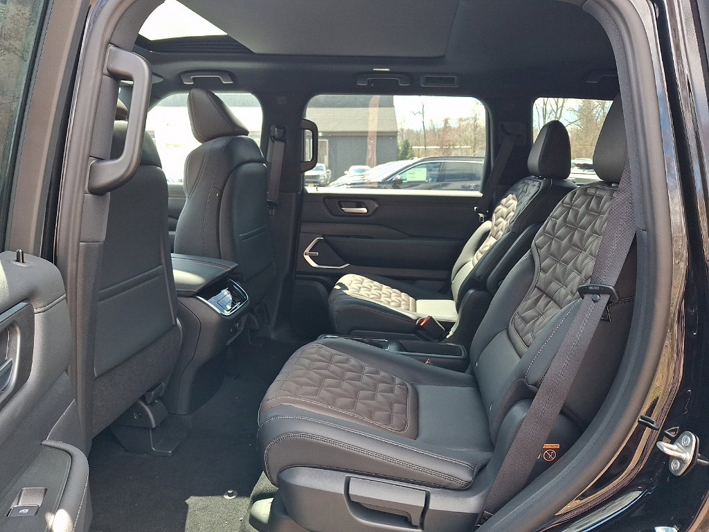 New 2026 Nissan Armada Platinum Reserve image 5