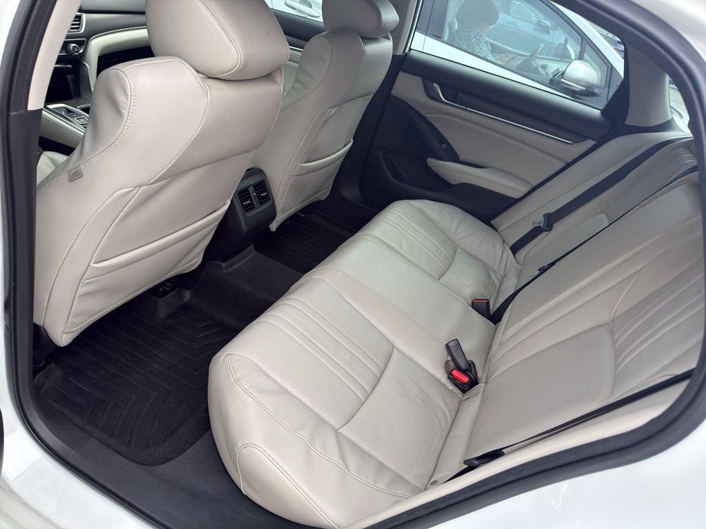 Used 2018 Honda Accord EX-L image 18