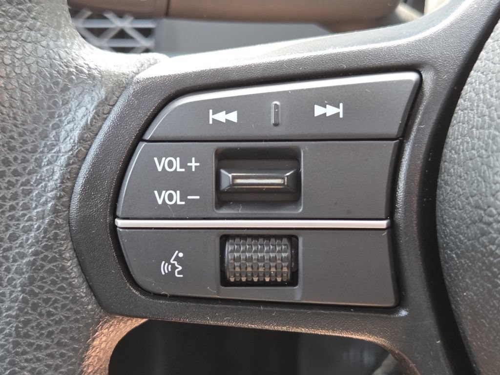 Certified 2023 Honda Accord EX image 12