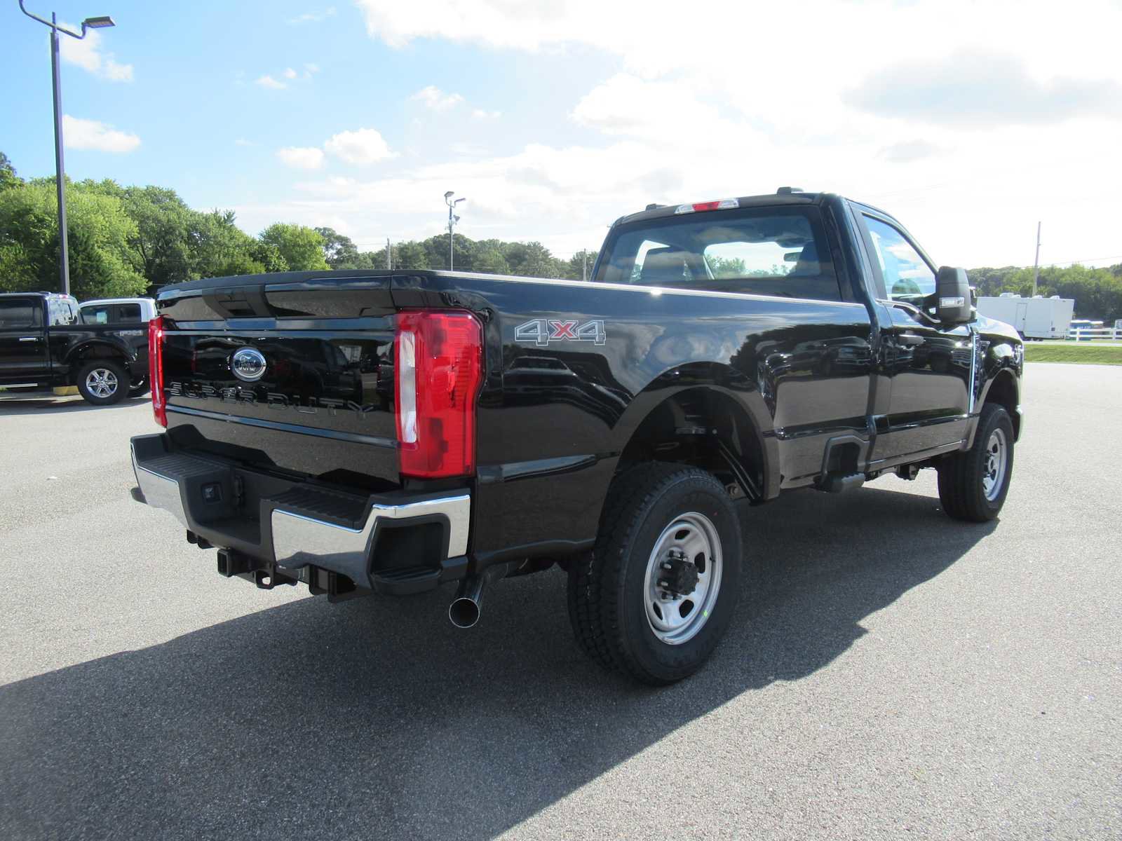 New 2026 Ford F350 XL w/ XL Chrome Package AWD/4WD image 5