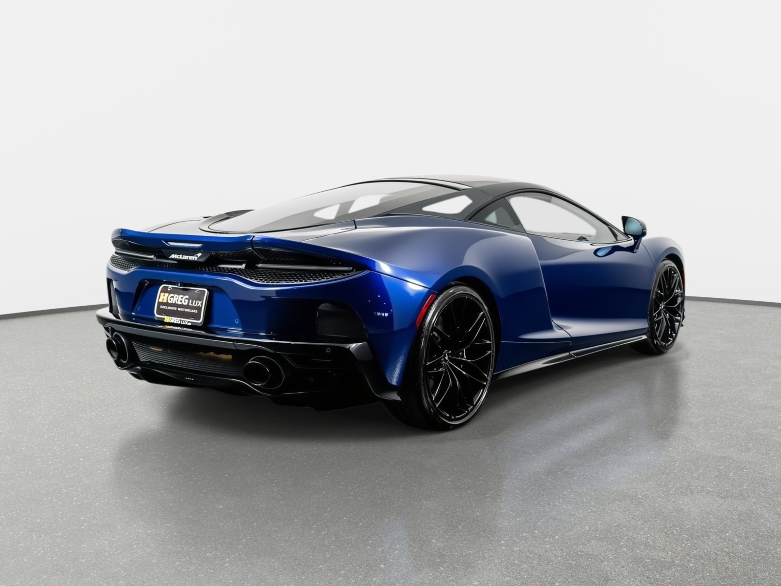Used 2023 McLaren GT RWD image 10
