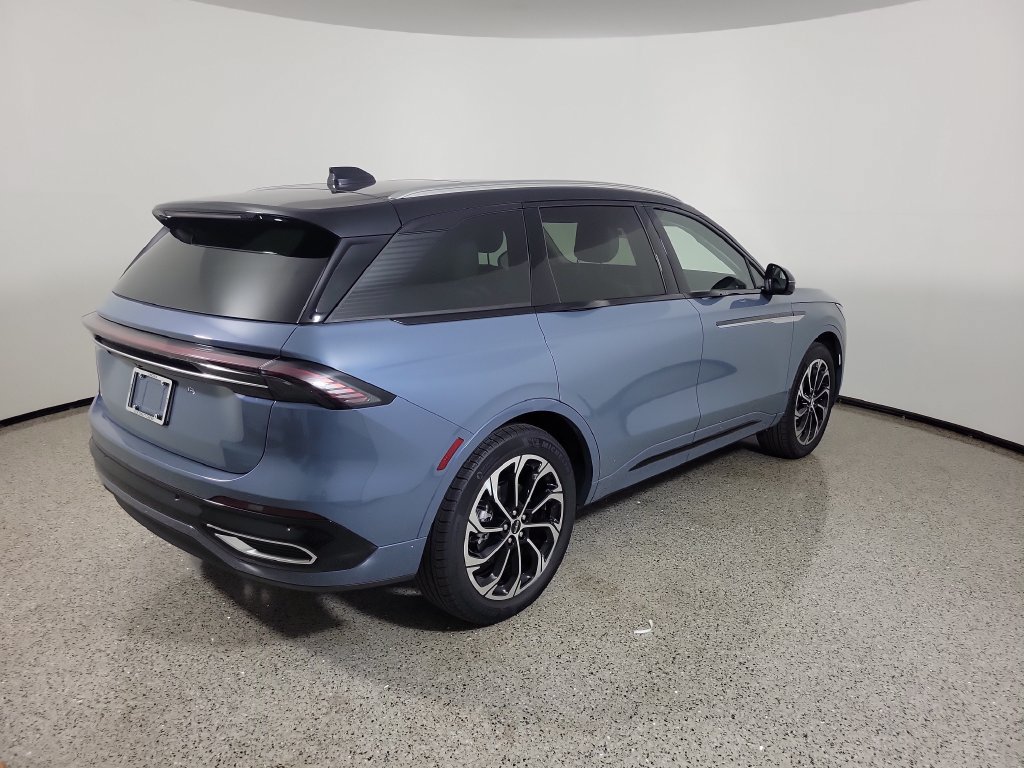 New 2026 Lincoln Nautilus Reserve AWD/4WD image 4