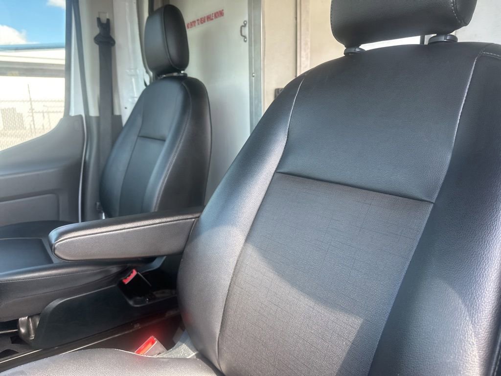 Used 2022 Ford Transit 350 DRW RWD image 12