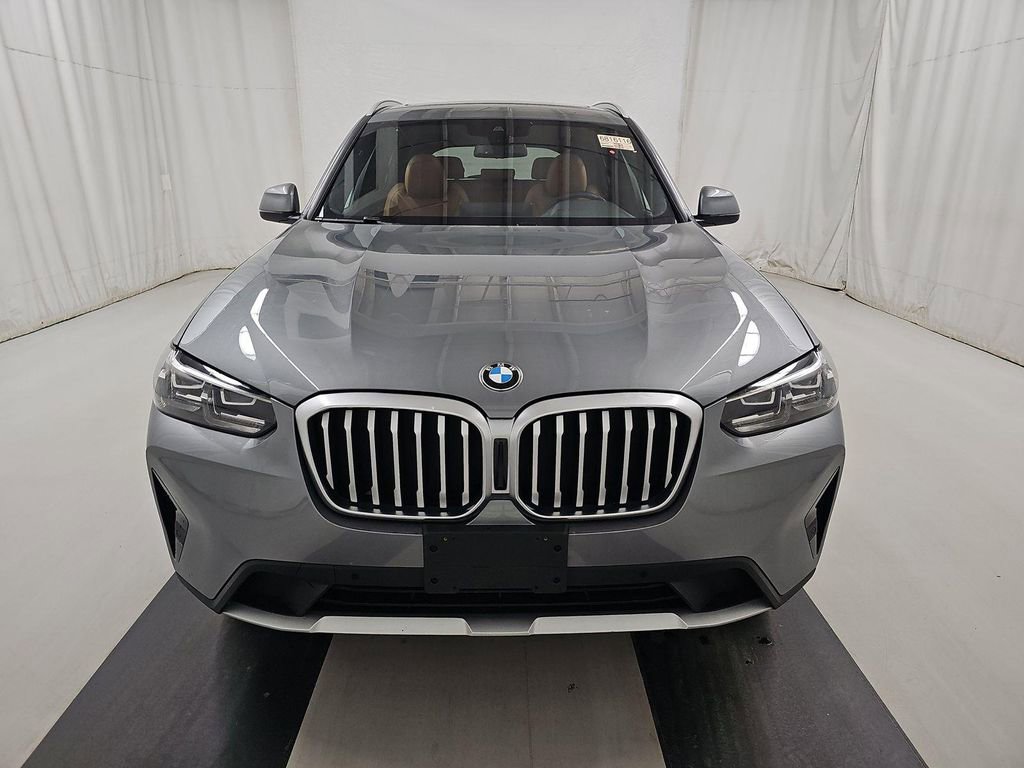 Used 2023 BMW X3 xDrive30i w/ Premium Package image 2