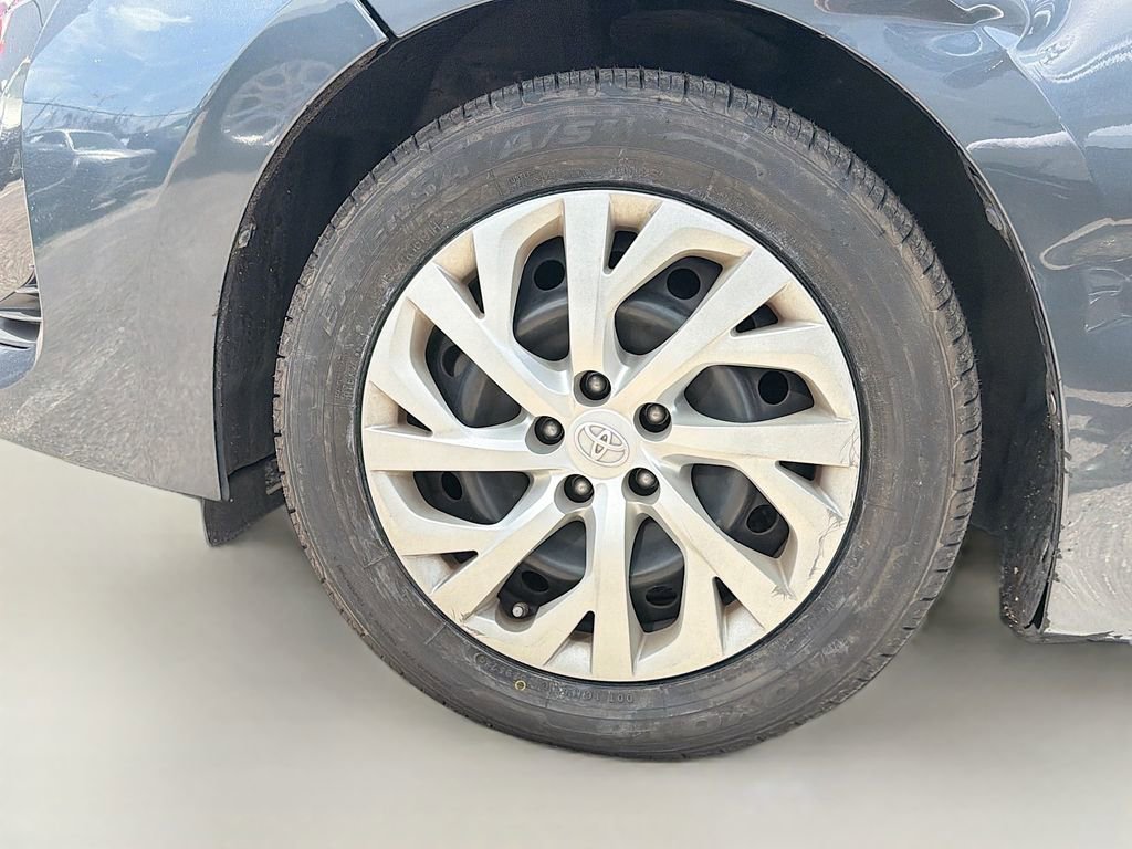 Used 2019 Toyota Corolla LE FWD image 37