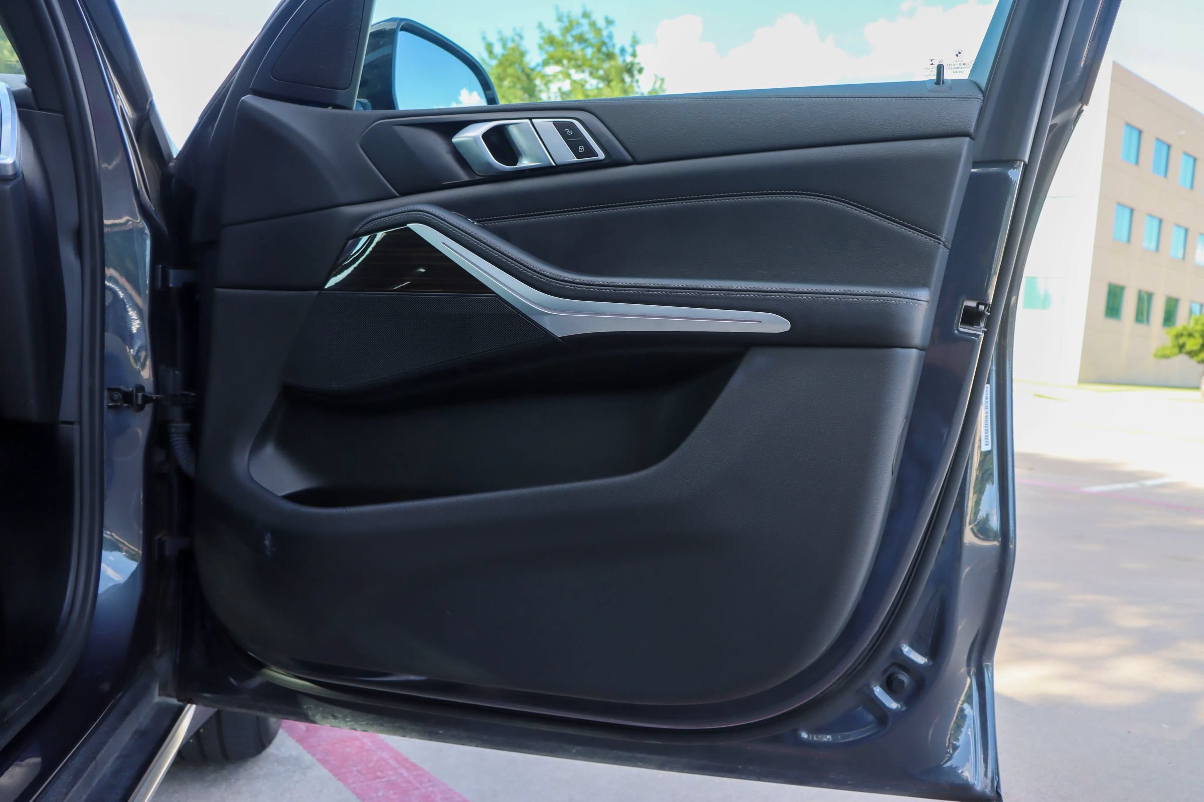 Used 2020 BMW X5 xDrive40i AWD/4WD image 10