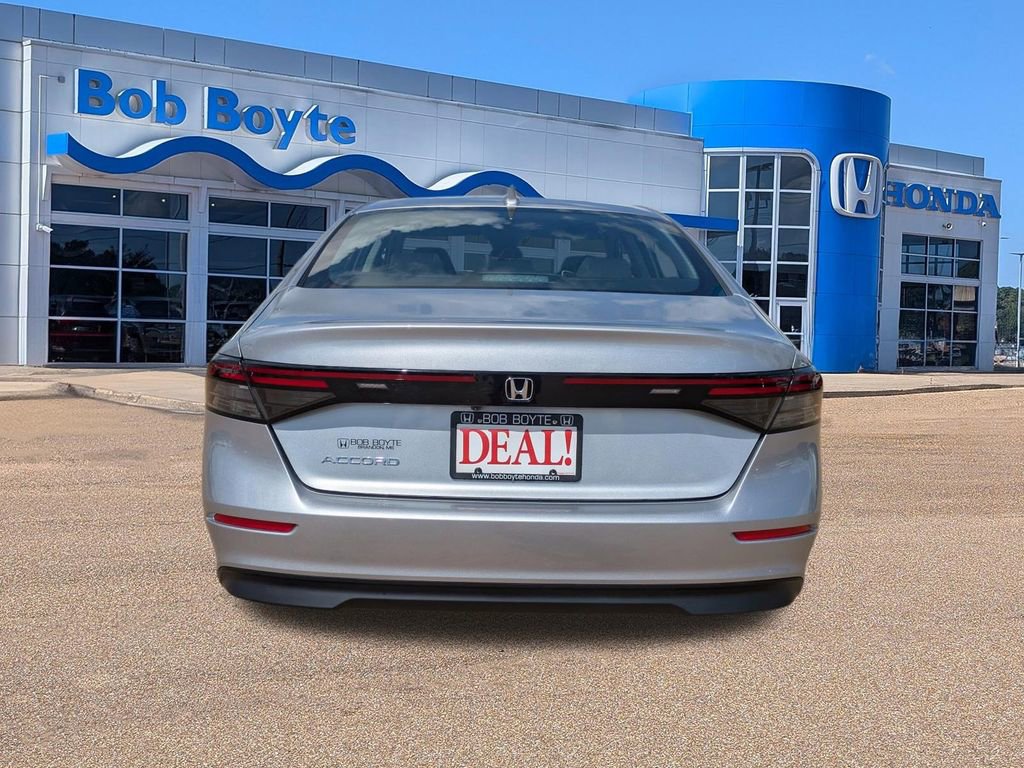 Certified 2025 Honda Accord LX image 4