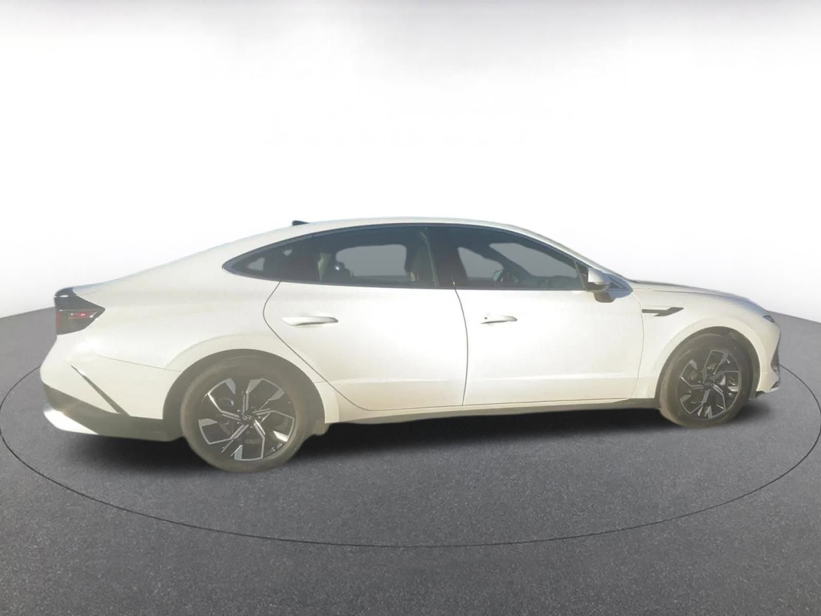 Used 2025 Hyundai Sonata SEL image 9