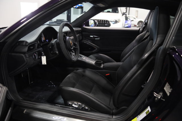 Used 2018 Porsche 911 GT3 RWD image 23