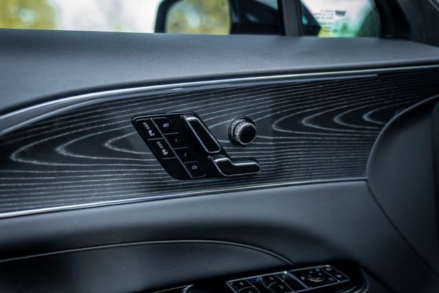 Used 2024 Cadillac Lyriq Tech image 47