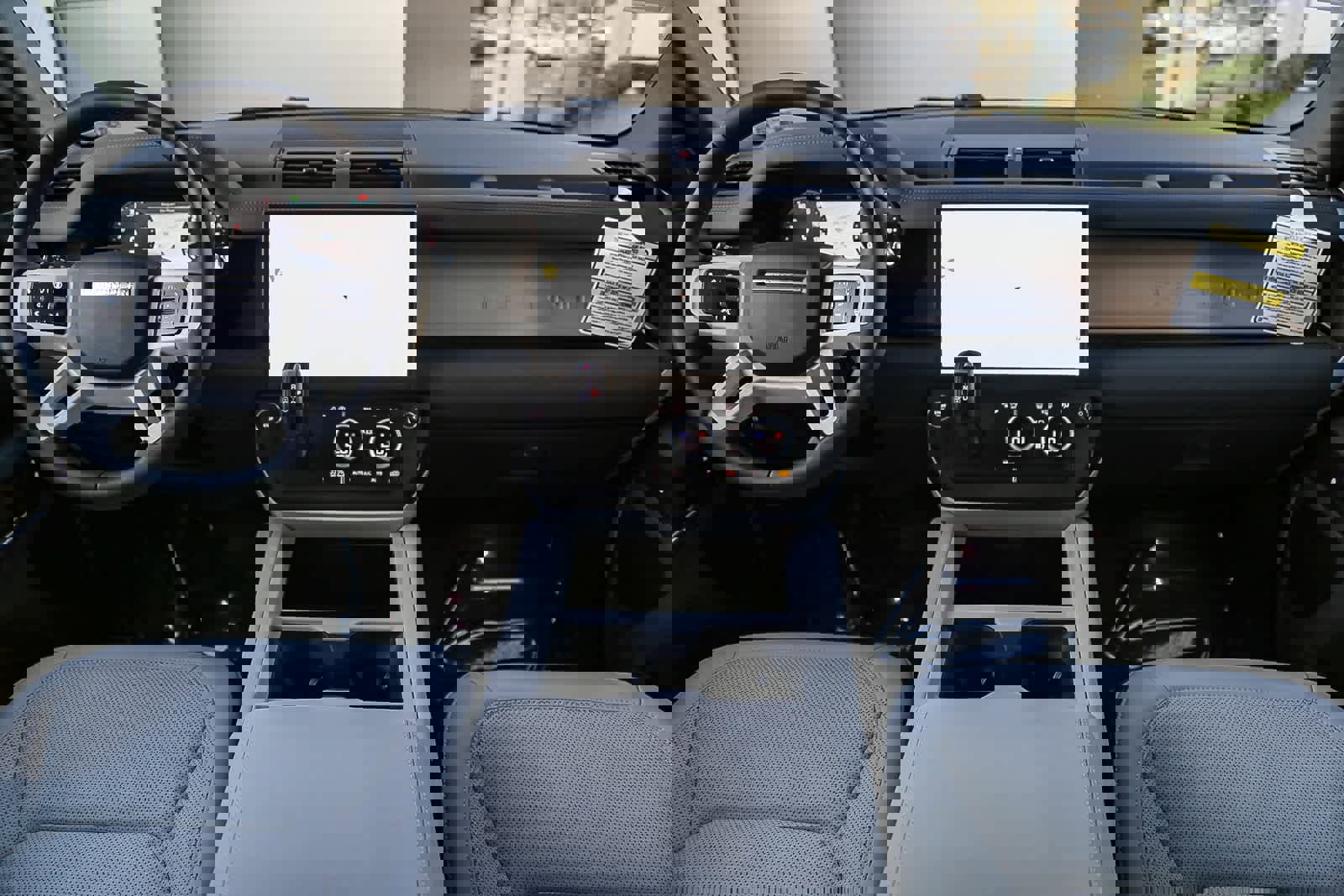 New 2026 Land Rover Defender 110 S image 12