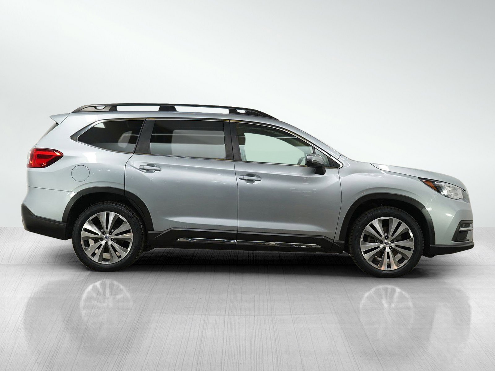 Used 2020 Subaru Ascent Limited w/ Technology Package AWD/4WD image 6