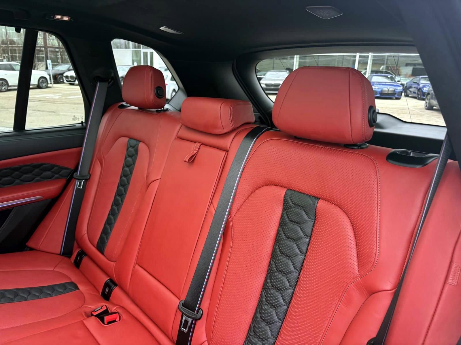 Used 2025 BMW X5 M Competition w/ Executive Package image 26