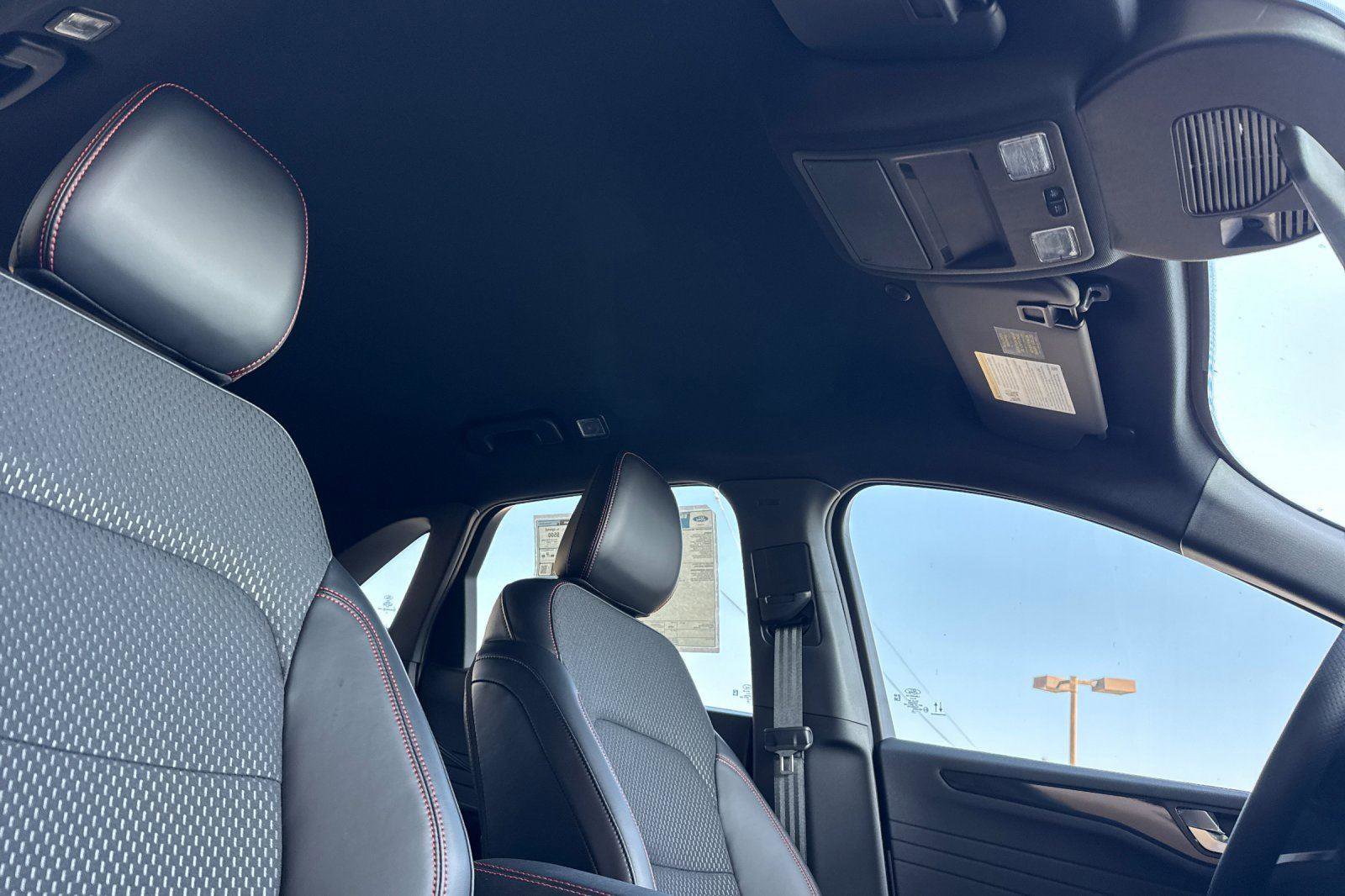 New 2025 Ford Escape ST-Line Select image 14