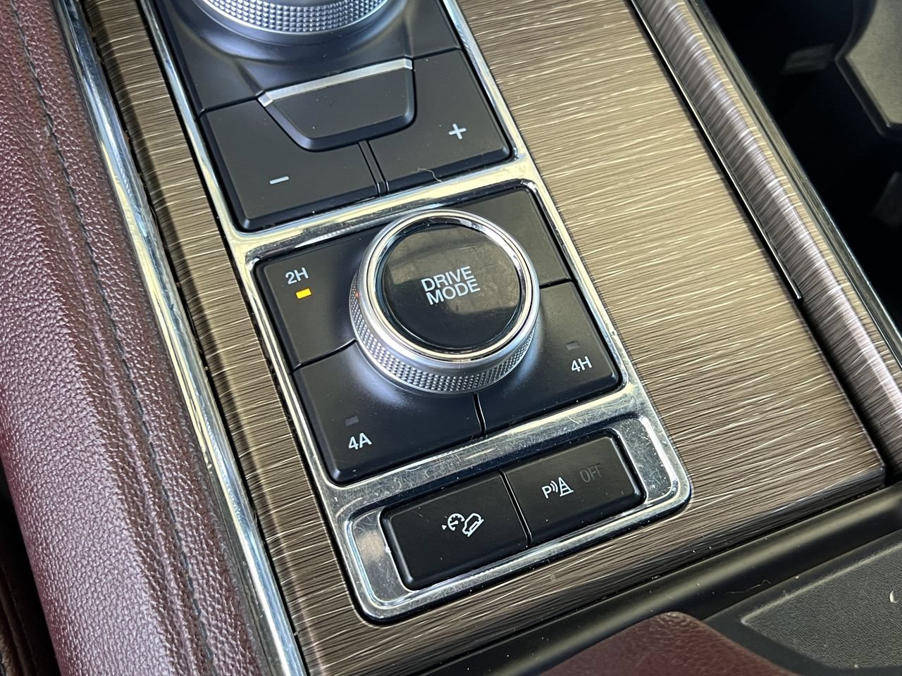 Used 2022 Ford Expedition Limited AWD/4WD image 18