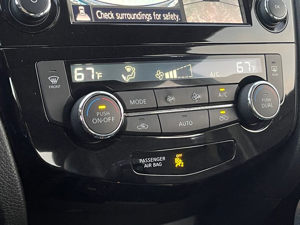 Used 2022 Nissan Rogue Sport SL w/ Premium Package image 28