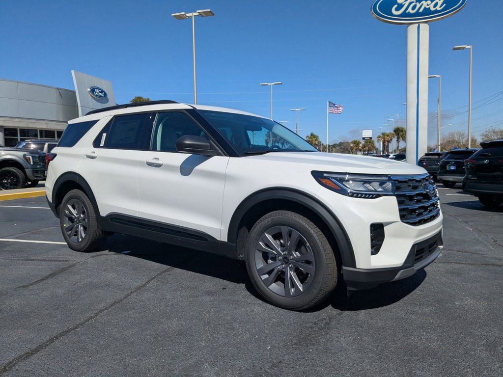 New 2026 Ford Explorer Active w/ Active Comfort Package video 2