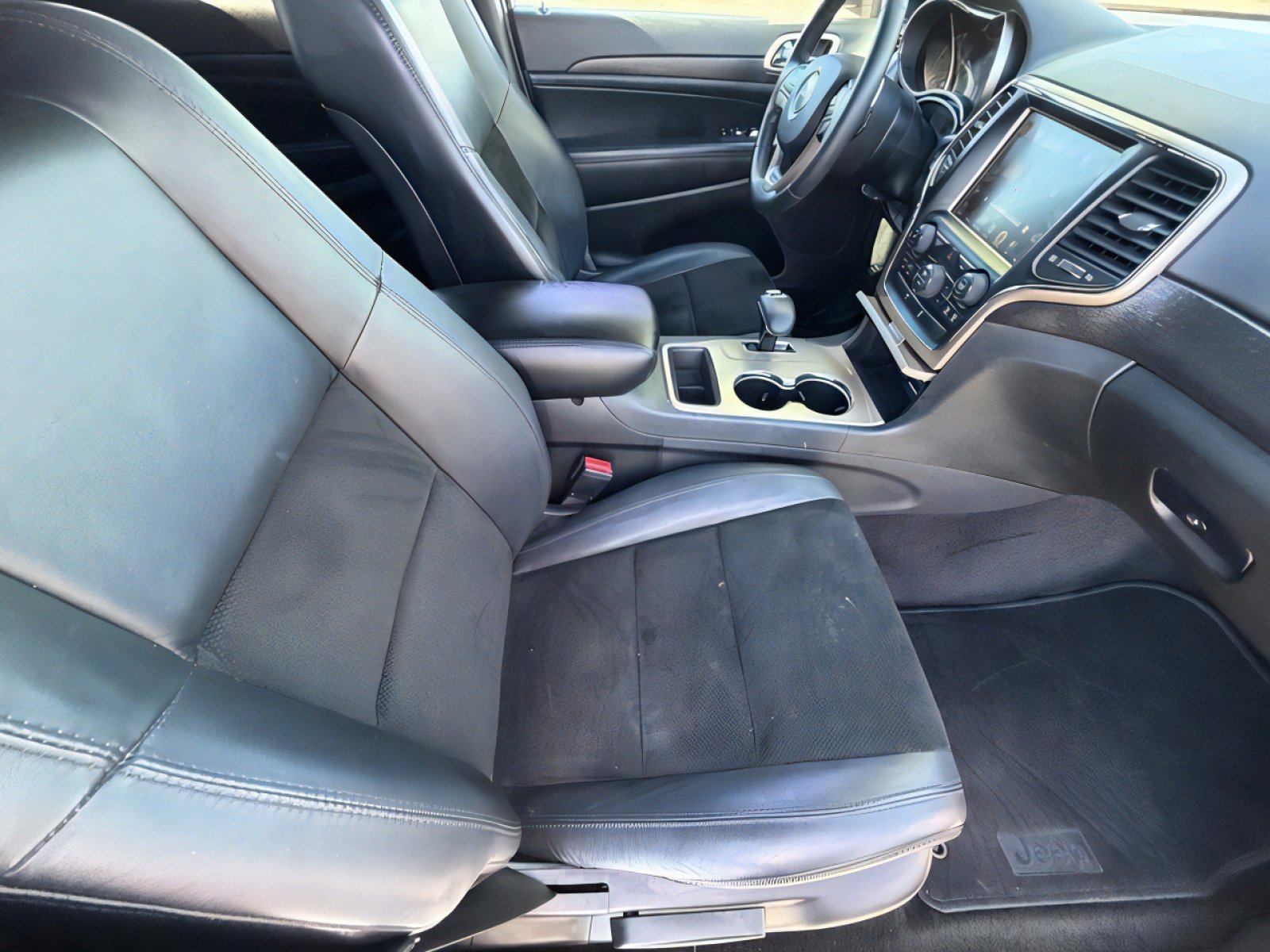 Used 2015 Jeep Grand Cherokee Altitude image 10