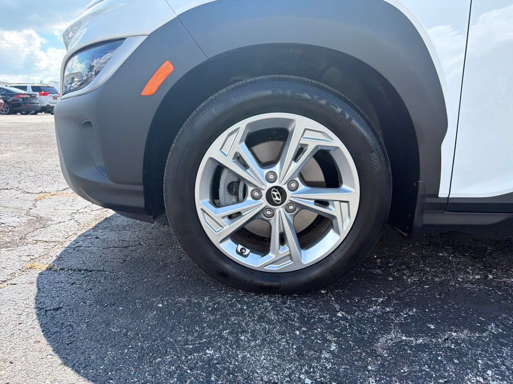 Used 2023 Hyundai Kona SEL AWD/4WD image 27