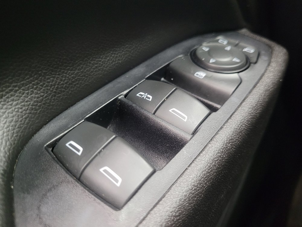 Used 2019 Chevrolet Equinox LT w/ LPO, Cargo Package FWD image 27